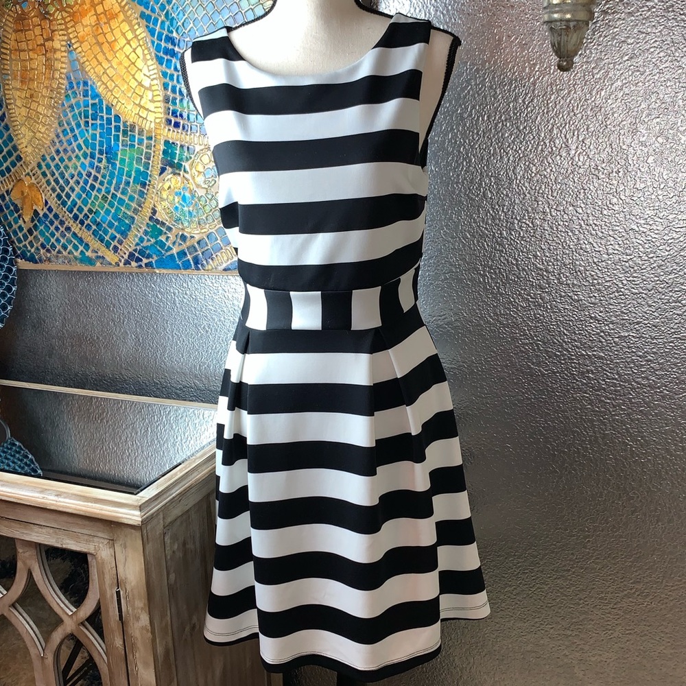 Monteau Black & White striped A-line dress!